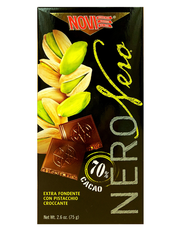 Czekolada z pistacjami NOVI Nero 75g. EAN:8006380215661. Ciemna czekolada z chrupiącymi pistacjami. Harmonijne połączenie wyrazistej, ciemnej czekolady o wysokiej zawartości kakao z kawałkami pistacji, które wnoszą do niej lekko słodką, orzechową nutę.